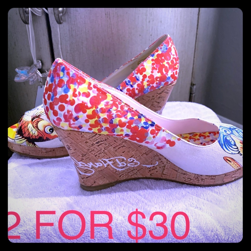 Ed Hardy White wedge heels